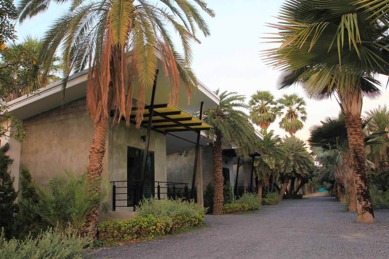 Lopburi Palm Resort Zewnętrze zdjęcie