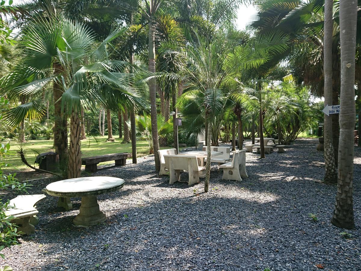 Lopburi Palm Resort Zewnętrze zdjęcie